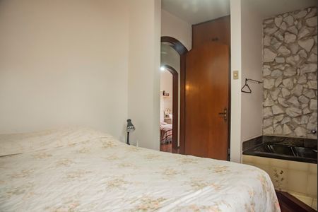 Casa à venda com 320m², 5 quartos e 4 vagasSuíte 3