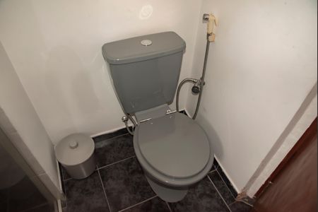 Casa à venda com 320m², 5 quartos e 4 vagasEdícula - Banheiro