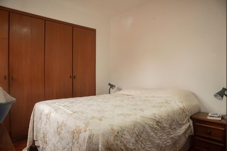 Casa à venda com 320m², 5 quartos e 4 vagasSuíte 3