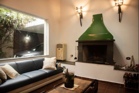 Casa à venda com 320m², 5 quartos e 4 vagasSala