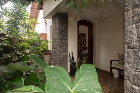 Casa à venda com 320m², 5 quartos e 4 vagasJardim/Entrada