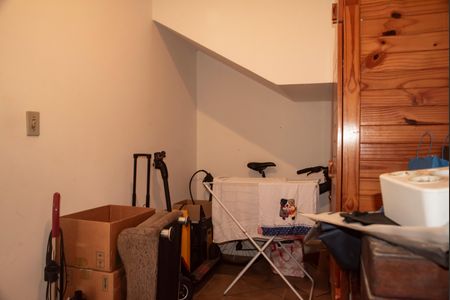 Casa à venda com 320m², 5 quartos e 4 vagasQuarto de Serviço