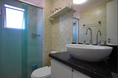 Apartamento à venda com 58m², 2 quartos e 1 vagaBanheiro Corredor