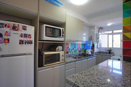 Apartamento à venda com 58m², 2 quartos e 1 vagaCozinha