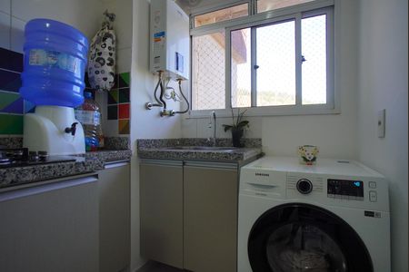 Apartamento à venda com 58m², 2 quartos e 1 vagaCozinha e Área de Serviço