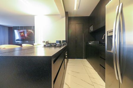 Apartamento à venda com 126m², 2 quartos e 2 vagasCozinha