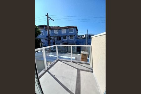 Casa à venda com 82m², 2 quartos e 2 vagasVaranda