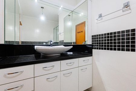 Apartamento à venda com 104m², 3 quartos e sem vagaBanheiro