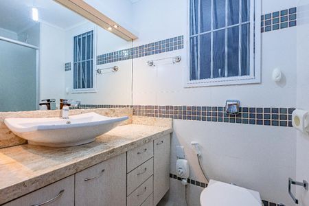 Apartamento à venda com 104m², 3 quartos e sem vagaBanheiro