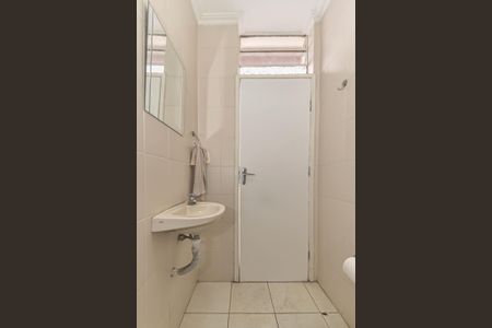 Casa para alugar com 180m², 3 quartos e 2 vagasBanheiro de Serviço