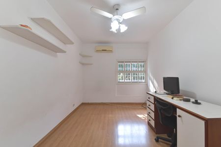 Casa para alugar com 180m², 3 quartos e 2 vagasQuarto 1