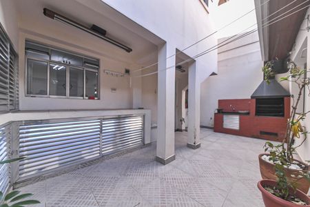 Casa para alugar com 180m², 3 quartos e 2 vagasQuintal