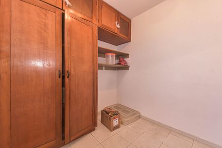 Casa para alugar com 180m², 3 quartos e 2 vagasLavanderia - Quarto