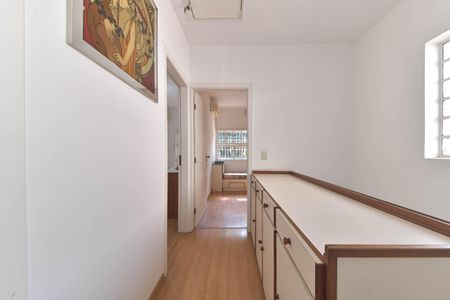 Casa para alugar com 180m², 3 quartos e 2 vagasCorredor