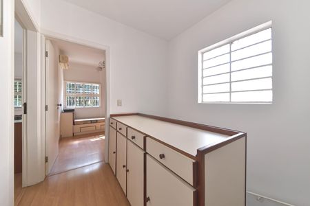 Casa para alugar com 180m², 3 quartos e 2 vagasCorredor