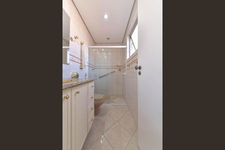 Casa para alugar com 180m², 3 quartos e 2 vagasBanheiro da Suíte