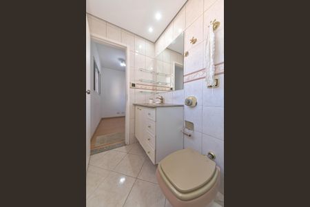 Casa para alugar com 180m², 3 quartos e 2 vagasBanheiro da Suíte