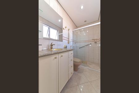 Casa para alugar com 180m², 3 quartos e 2 vagasBanheiro da Suíte