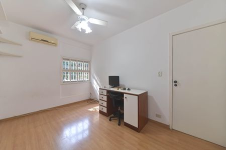 Casa para alugar com 180m², 3 quartos e 2 vagasQuarto 1