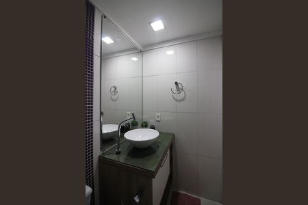 Apartamento à venda com 49m², 2 quartos e 1 vagaBanheiro Social