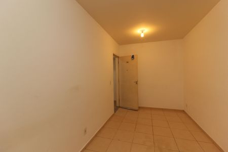 Apartamento à venda com 80m², 2 quartos e 1 vaga Apartamento à venda com 80m², 2 quartos e 1 vagaSala