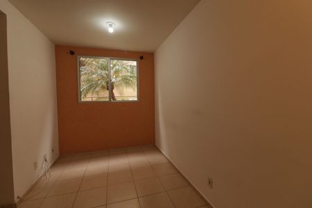 Apartamento à venda com 80m², 2 quartos e 1 vaga Apartamento à venda com 80m², 2 quartos e 1 vagaSala