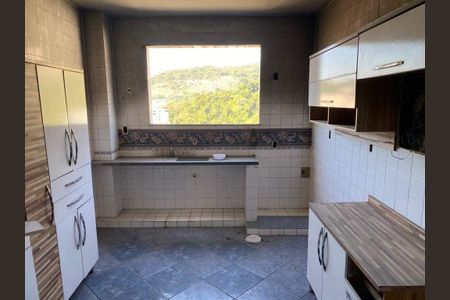 Casa à venda com 349m², 4 quartos e 1 vaga