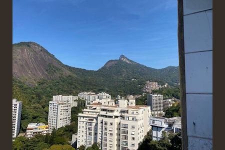 Casa à venda com 349m², 4 quartos e 1 vaga