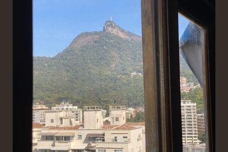 Casa à venda com 349m², 4 quartos e 1 vaga