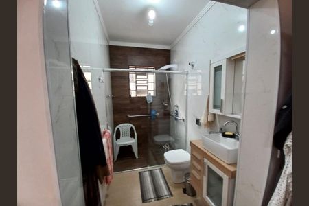 Casa à venda com 309m², 5 quartos e 2 vagasBanheiro