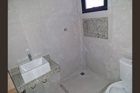 Casa à venda com 108m², 3 quartos e 2 vagasBanheiro
