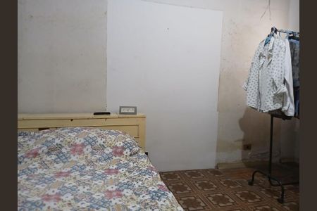 Casa à venda com 211m², 4 quartos e 2 vagas Casa à venda com 211m², 4 quartos e 2 vagasQuarto