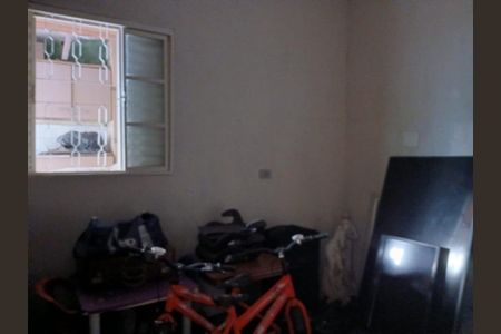 Casa à venda com 211m², 4 quartos e 2 vagas Casa à venda com 211m², 4 quartos e 2 vagasQuarto