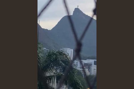 Apartamento à venda com 90m², 2 quartos e 1 vaga