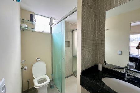 Apartamento à venda com 450m², 6 quartos e sem vaga Apartamento à venda com 450m², 6 quartos e sem vagaBanheiro Suíte 1