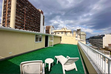 Apartamento à venda com 450m², 6 quartos e sem vaga Apartamento à venda com 450m², 6 quartos e sem vagaVaranda