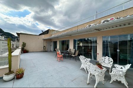 Apartamento à venda com 450m², 6 quartos e sem vaga Apartamento à venda com 450m², 6 quartos e sem vagaVaranda Sala