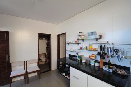 Casa à venda com 249m², 3 quartos e 4 vagasCozinha