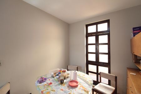 Casa à venda com 249m², 3 quartos e 4 vagasCopa