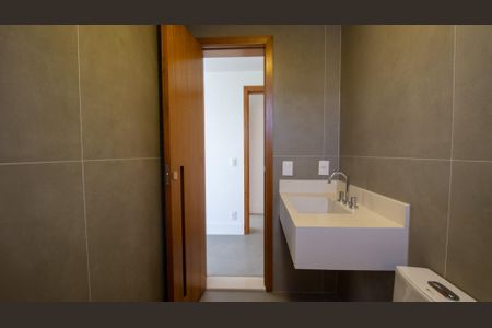 Casa à venda com 330m², 5 quartos e 2 vagasBanheiro da Suíte 3