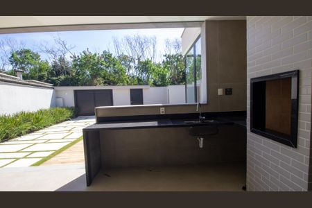 Casa à venda com 330m², 5 quartos e 2 vagasÁrea Gourmet