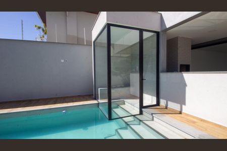 Casa à venda com 330m², 5 quartos e 2 vagasSauna