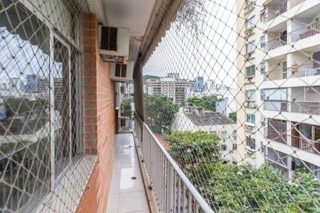 Apartamento à venda com 181m², 5 quartos e 1 vaga