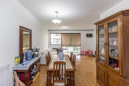 Apartamento à venda com 181m², 5 quartos e 1 vaga