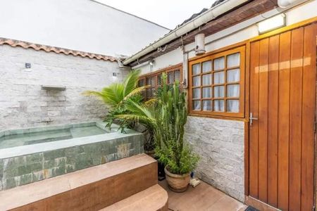 Apartamento à venda com 181m², 5 quartos e 1 vaga