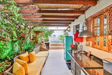 Apartamento à venda com 181m², 5 quartos e 1 vaga