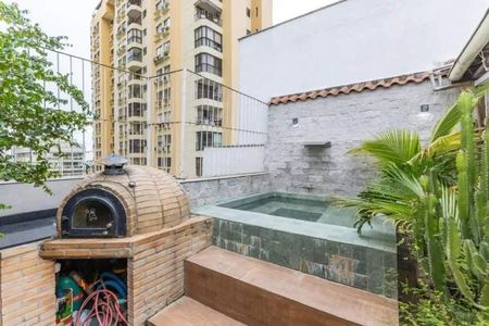 Apartamento à venda com 181m², 5 quartos e 1 vaga