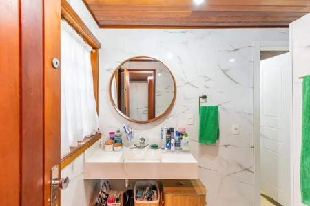 Apartamento à venda com 181m², 5 quartos e 1 vaga