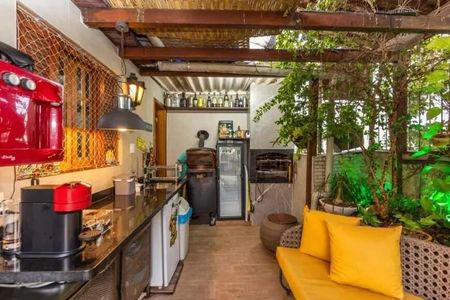 Apartamento à venda com 181m², 5 quartos e 1 vaga