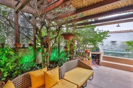 Apartamento à venda com 181m², 5 quartos e 1 vaga